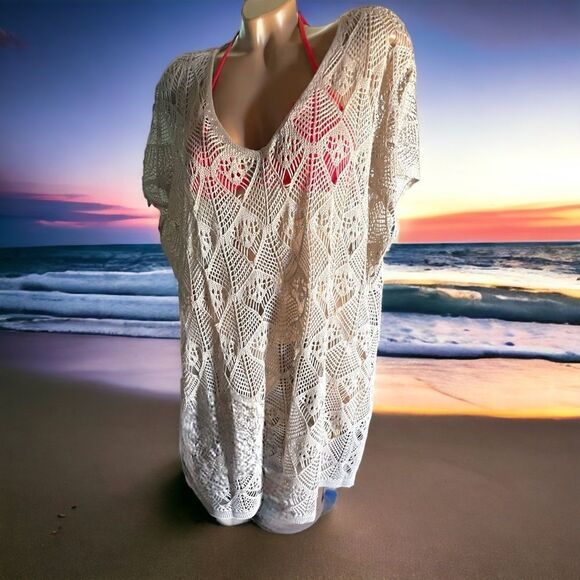 15% 3+ OS l V neck l Hollowed out l Beige l swimsuit Cover-up l Side-slits l New - Picture 1 of 12